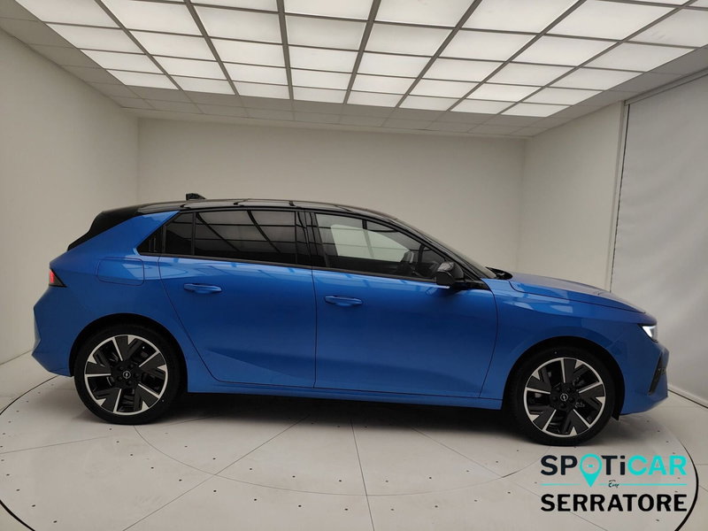Opel Astra nuova a Como (18)