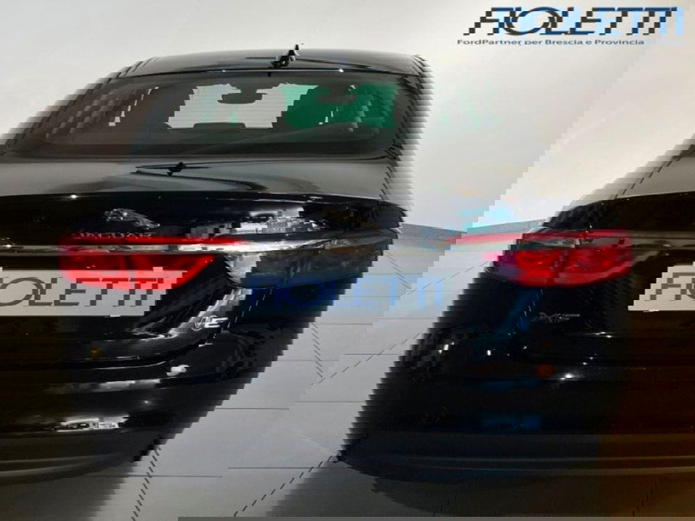 Jaguar XF usata a Brescia (5)