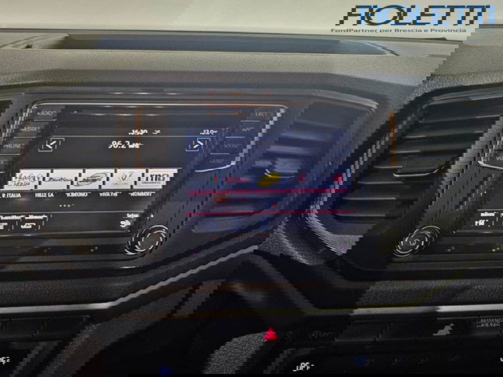 Volkswagen Veicoli Commerciali Amarok usata a Brescia (10)