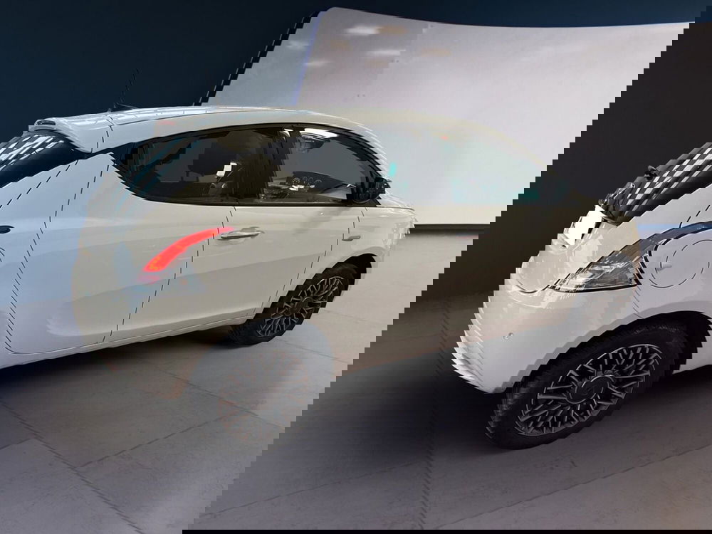 Lancia Ypsilon usata a Torino (17)