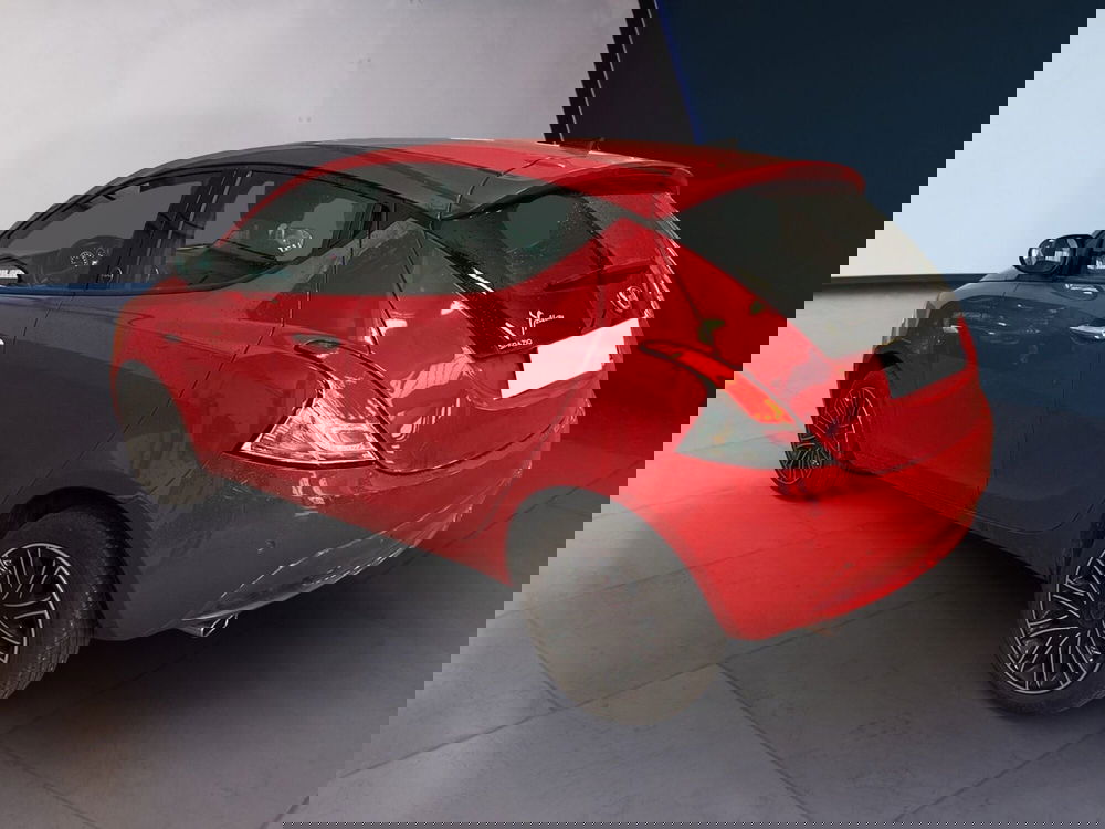 Lancia Ypsilon usata a Torino (6)