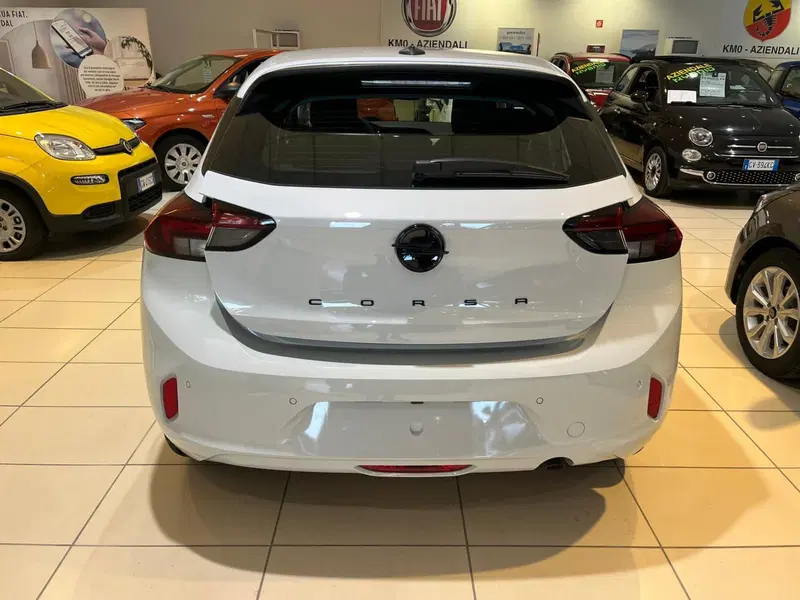 Opel Corsa nuova a Milano (10)