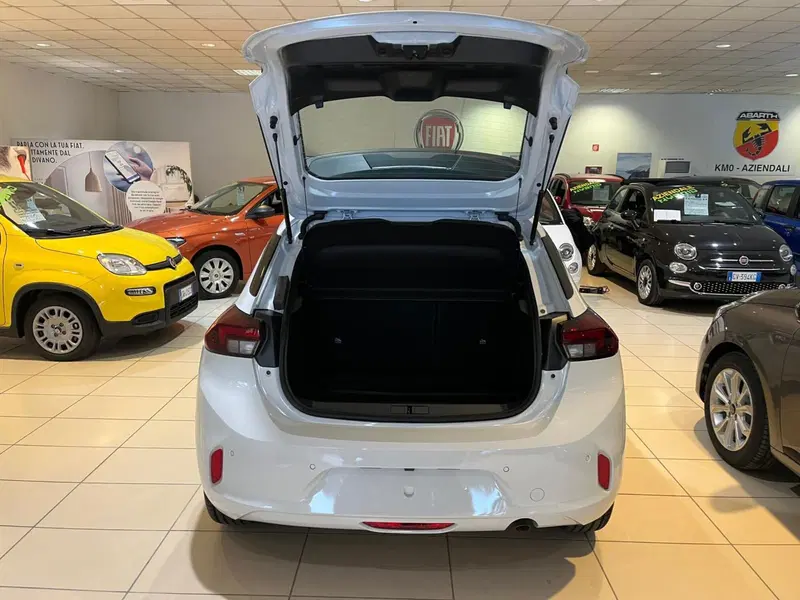 Opel Corsa nuova a Milano (11)