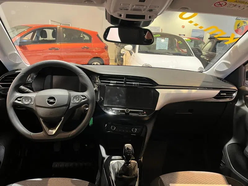 Opel Corsa nuova a Milano (17)