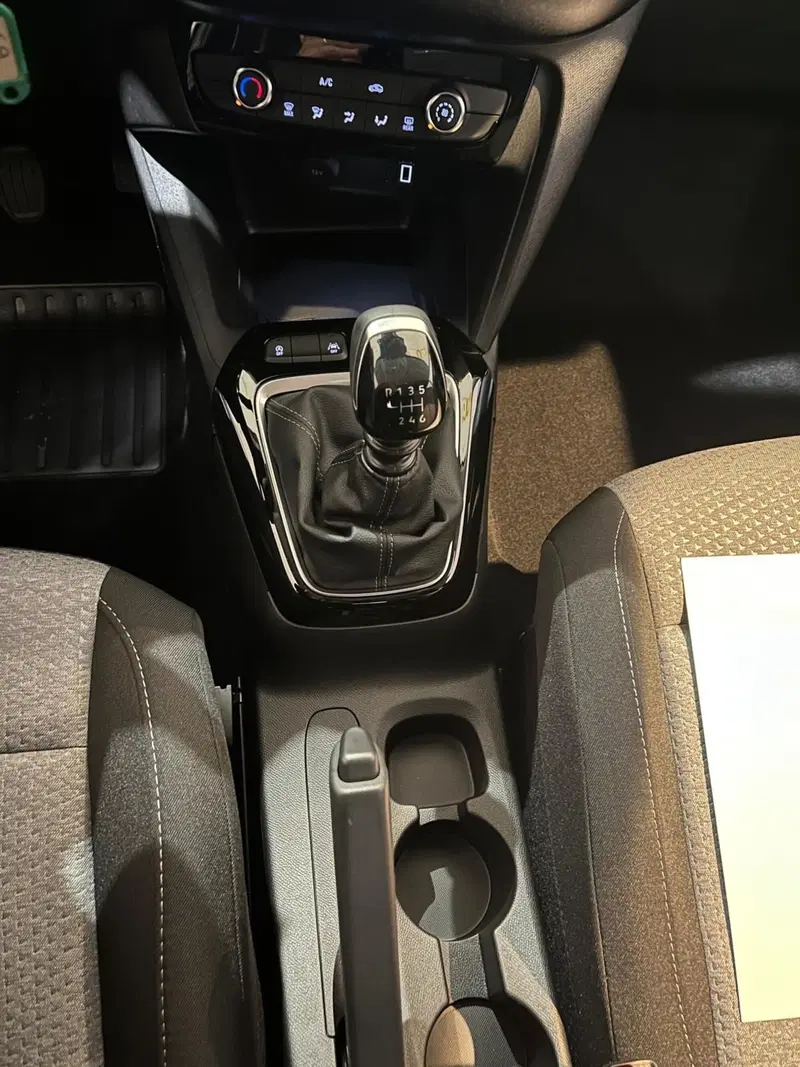Opel Corsa nuova a Milano (19)