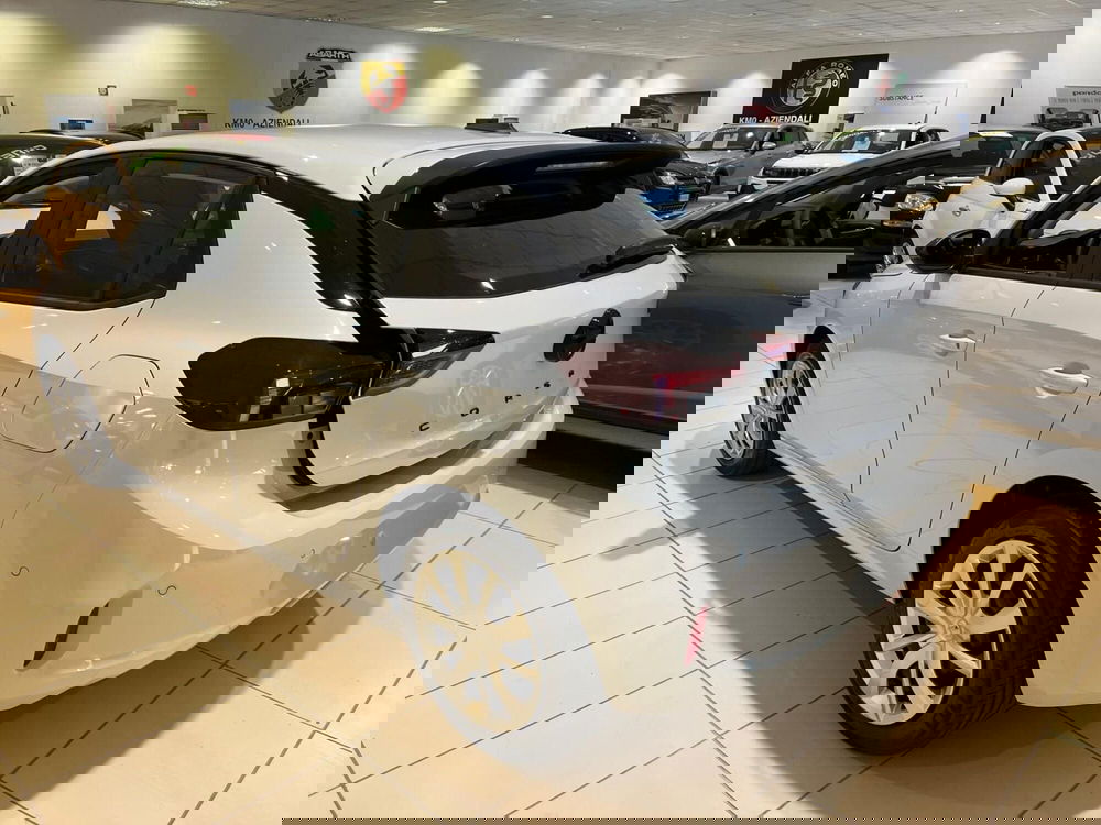 Opel Corsa nuova a Milano (9)