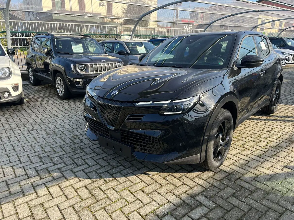 Alfa Romeo Junior nuova a Milano