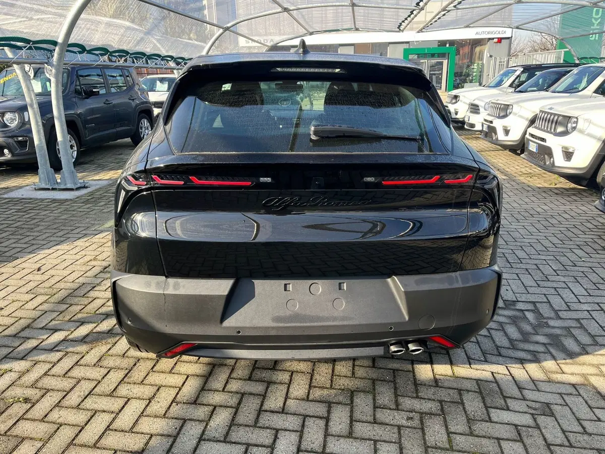 Alfa Romeo Junior nuova a Milano (10)