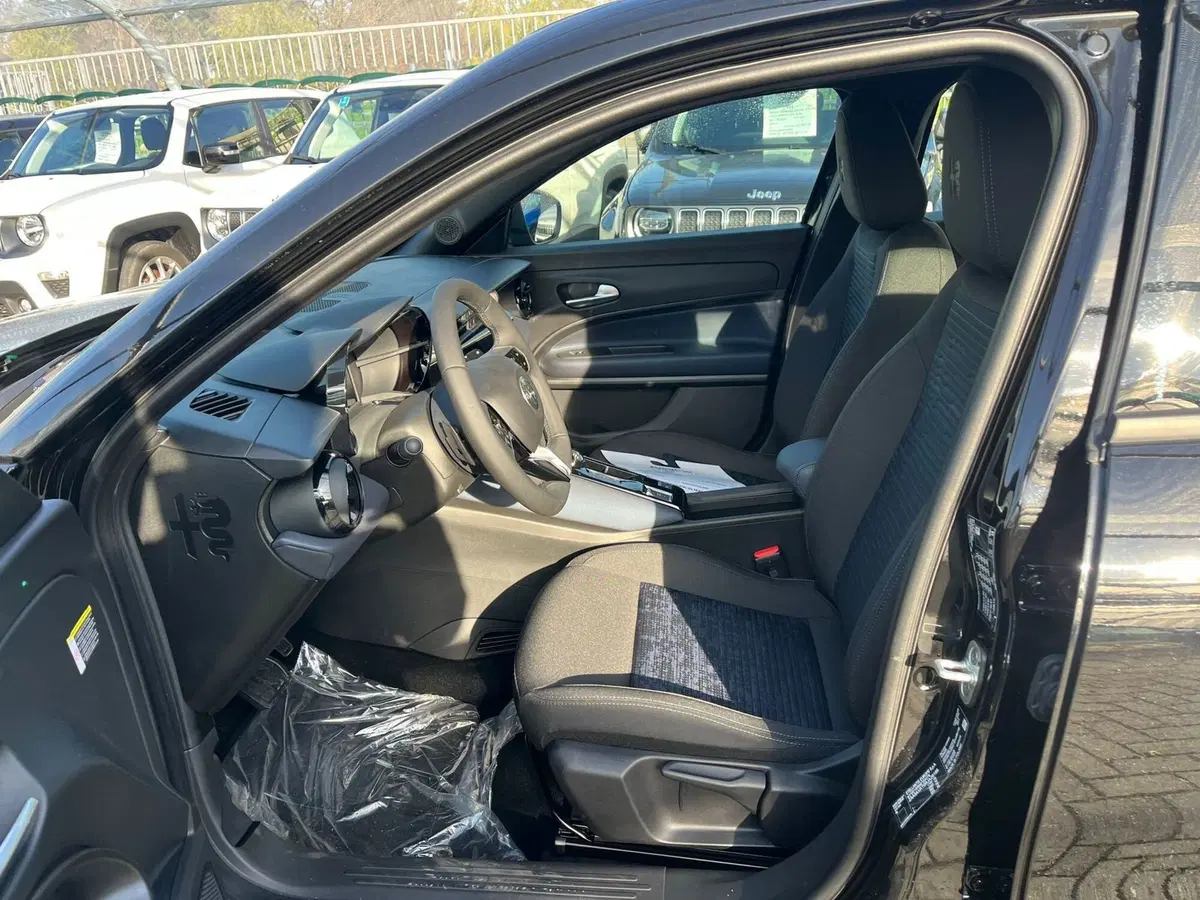 Alfa Romeo Junior nuova a Milano (13)