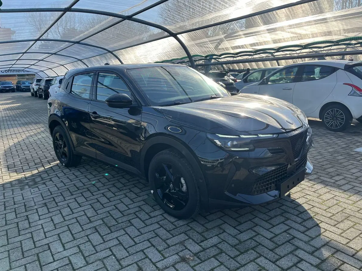 Alfa Romeo Junior nuova a Milano (3)