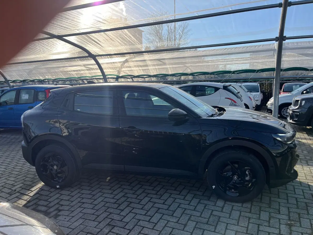 Alfa Romeo Junior nuova a Milano (5)