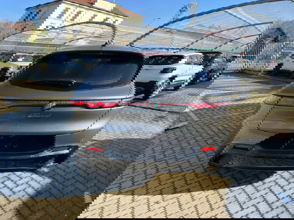 Alfa Romeo Tonale nuova a Milano (10)