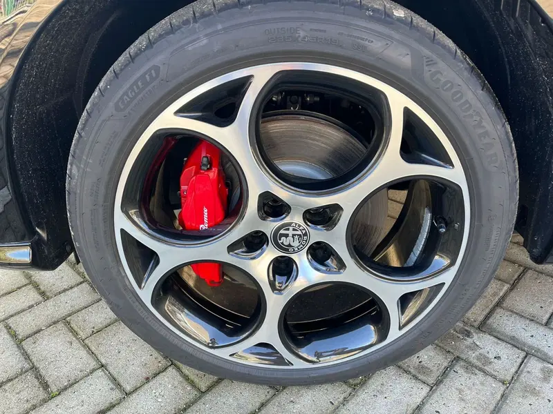 Alfa Romeo Tonale nuova a Milano (9)