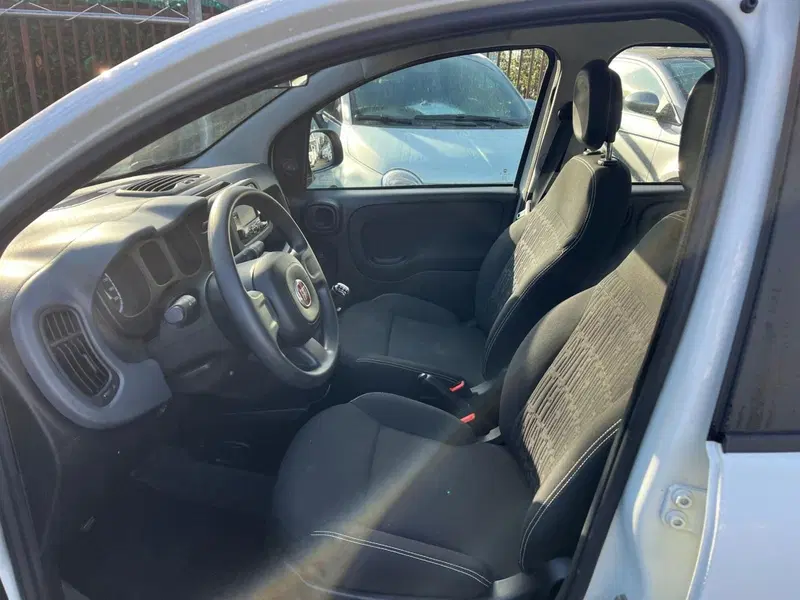 Fiat Panda Cross usata a Milano (13)