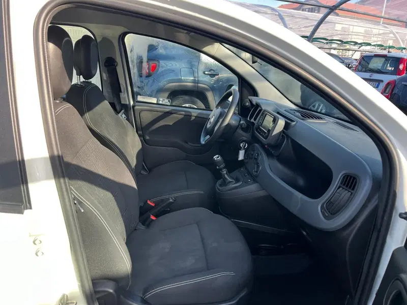 Fiat Panda Cross usata a Milano (14)
