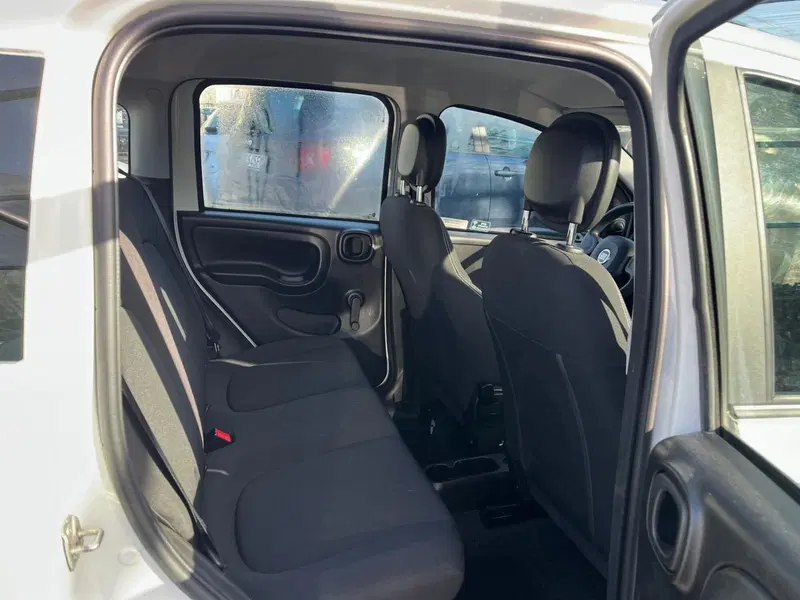 Fiat Panda Cross usata a Milano (16)