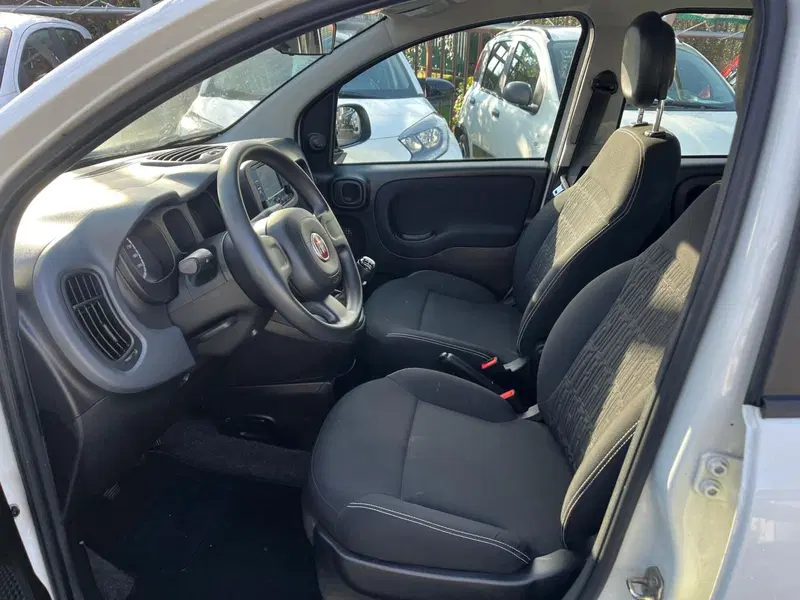 Fiat Panda Cross usata a Milano (12)