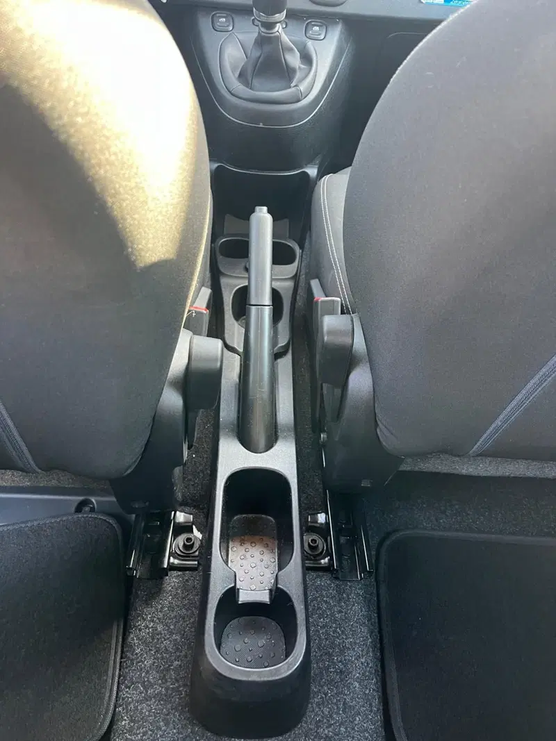 Fiat Panda Cross usata a Milano (19)