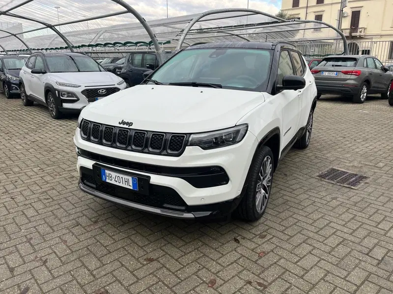 Jeep Compass nuova a Milano