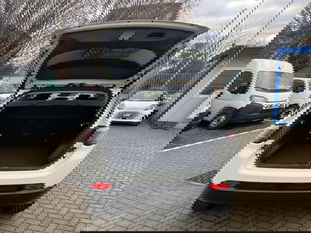 Jeep Compass nuova a Milano (11)