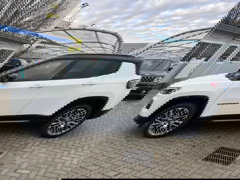 Jeep Compass nuova a Milano (5)