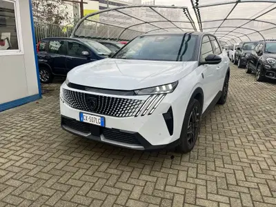 Peugeot 3008 1.2 hybrid GT 145cv e-dcs6 del 2025 usata a Milano