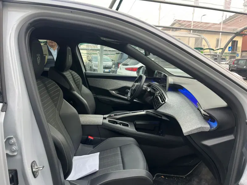 Peugeot 3008 usata a Milano (14)