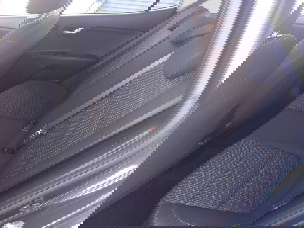 Kia Stonic usata a Catania (7)