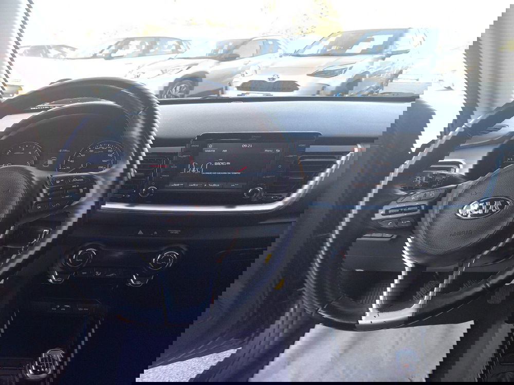 Kia Stonic usata a Catania (9)