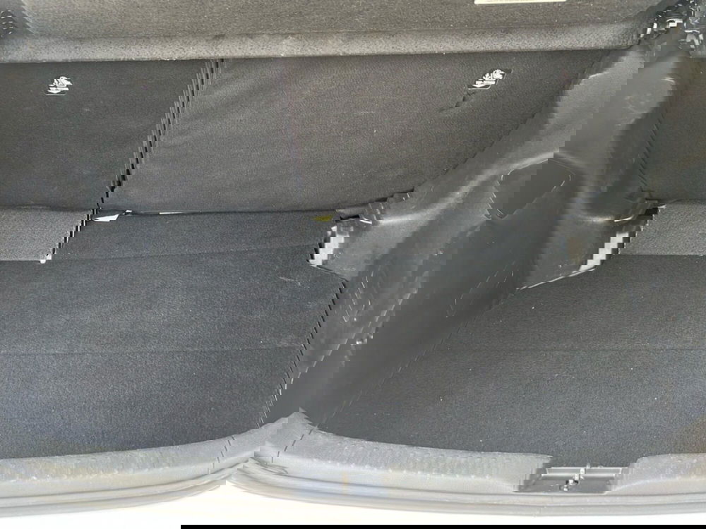 Toyota Yaris usata a Ragusa (7)