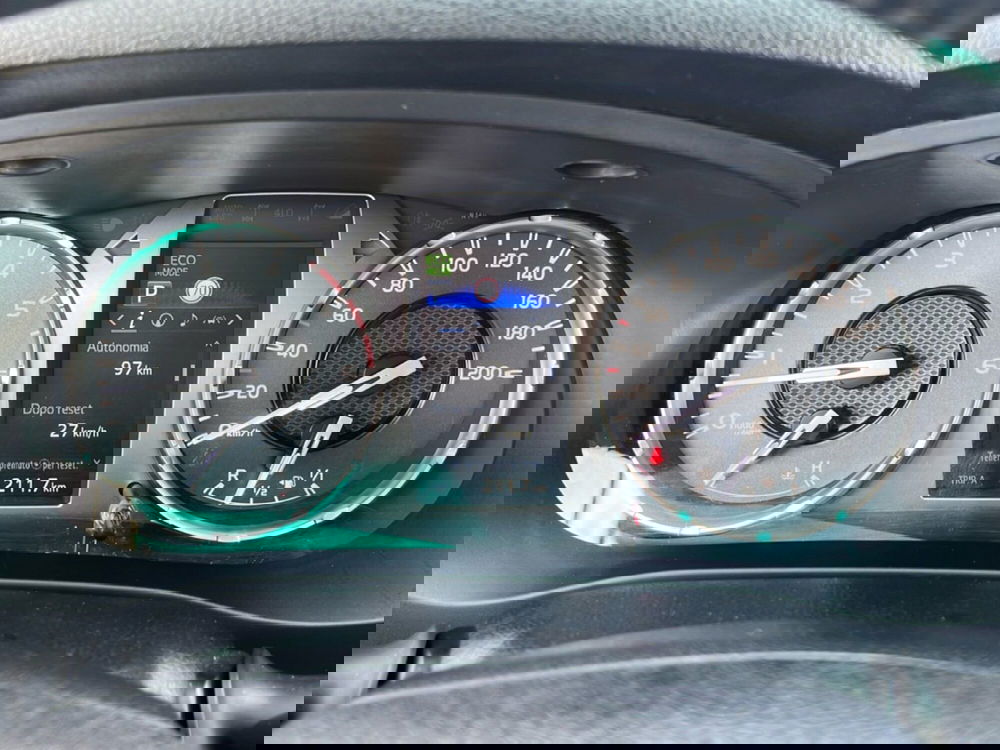 Toyota Hilux usata a Ragusa (12)