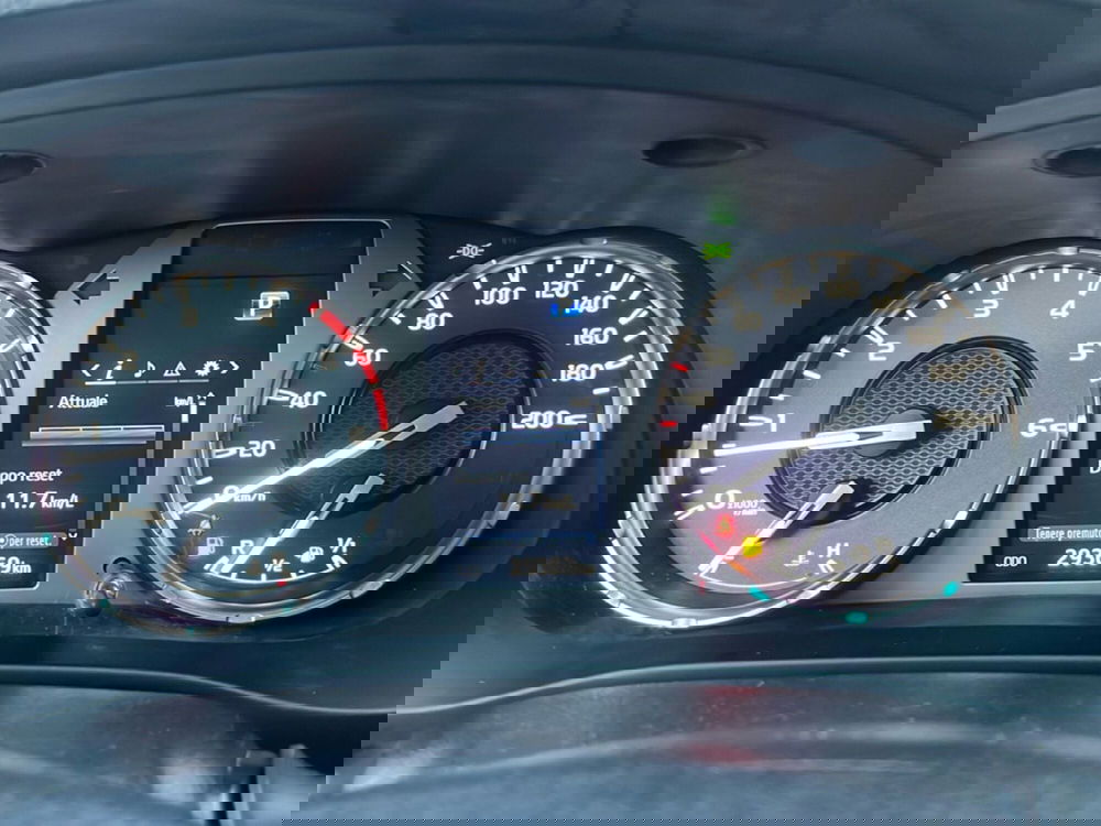 Toyota Hilux usata a Ragusa (12)