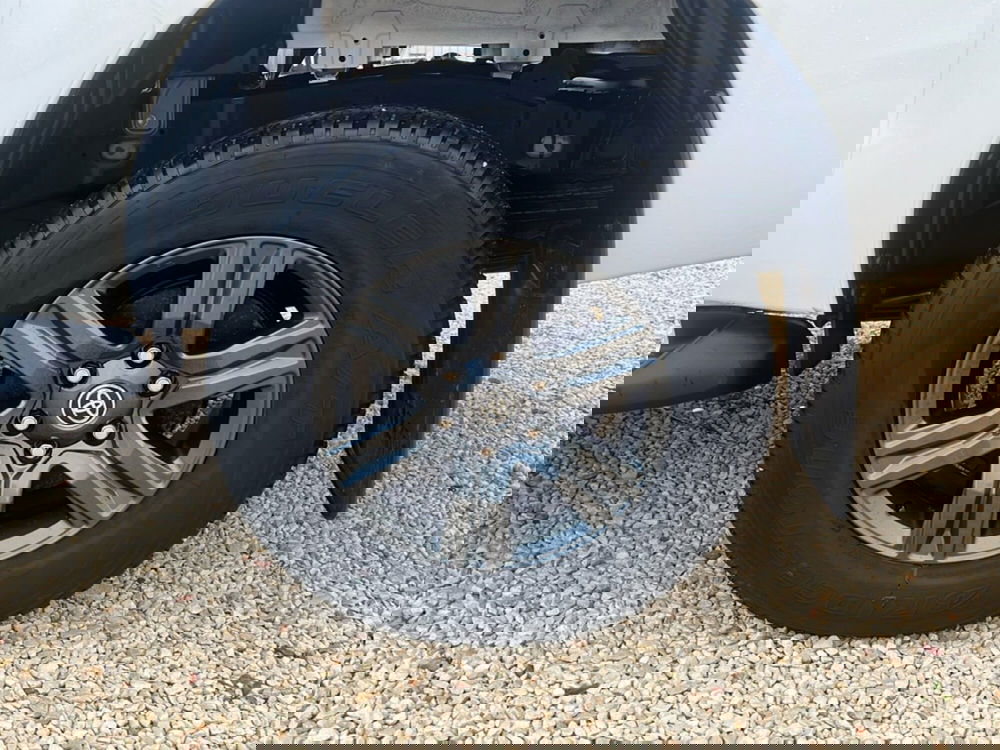 Toyota Hilux usata a Ragusa (6)