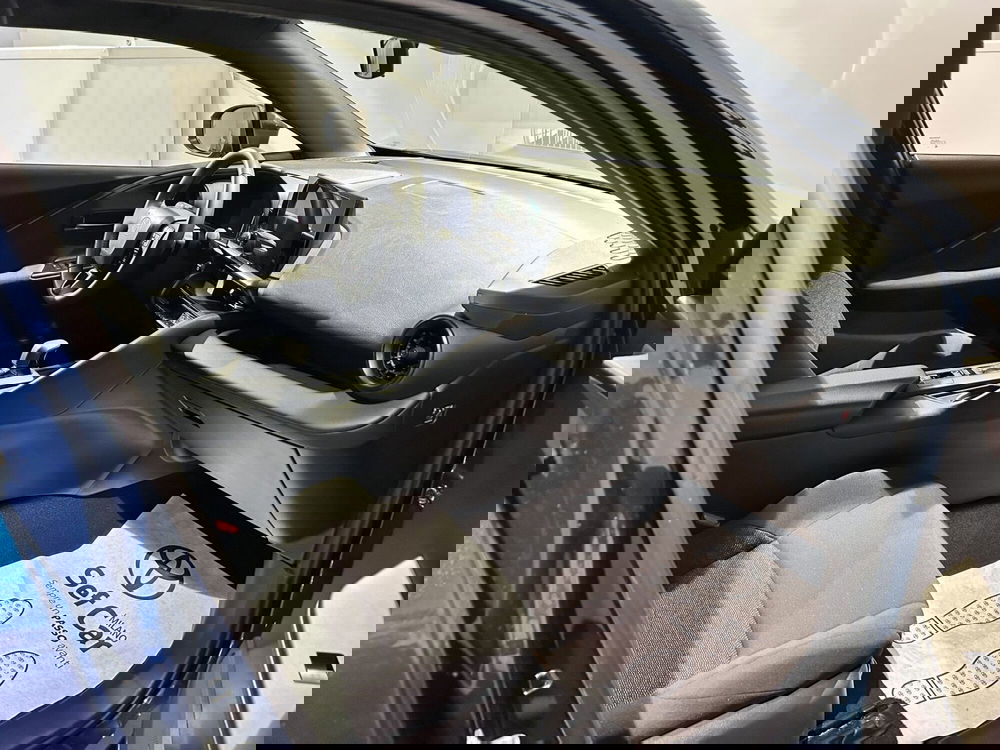 Toyota Toyota C-HR usata a Milano (13)