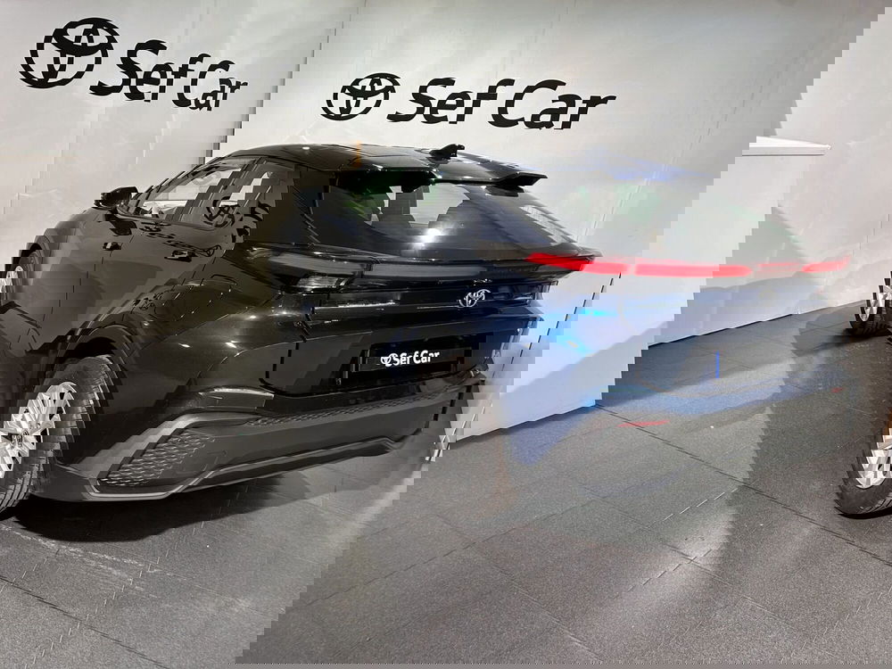 Toyota Toyota C-HR usata a Milano (5)