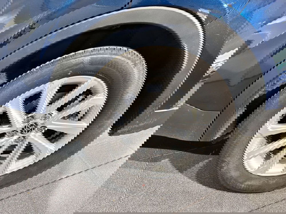 Toyota Toyota C-HR usata a Milano (7)