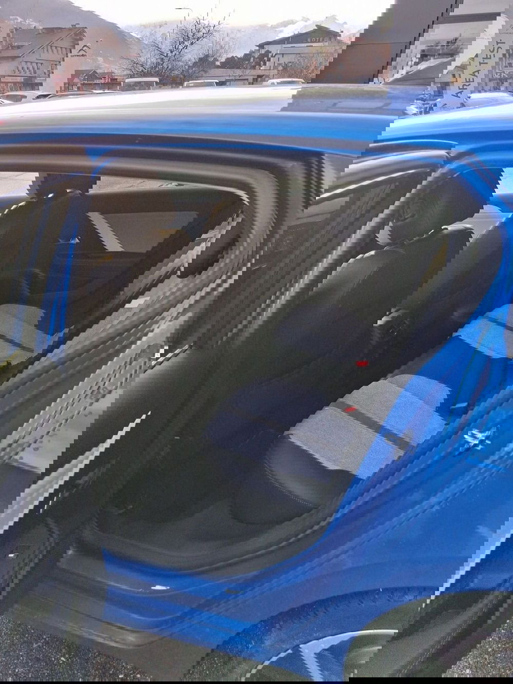 Opel Astra usata a Aosta (9)