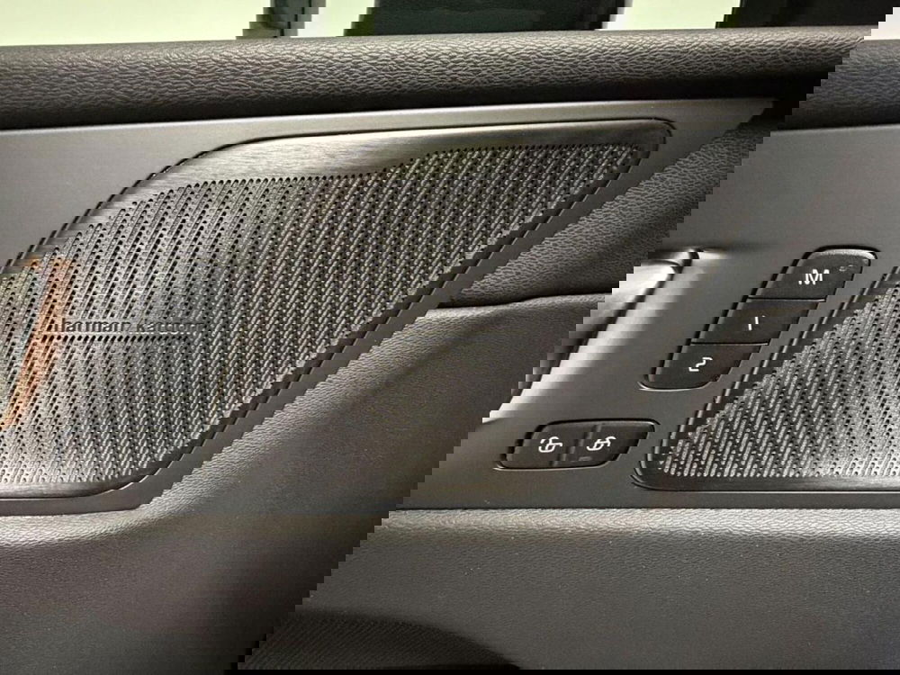 Volvo XC60 usata a Como (19)