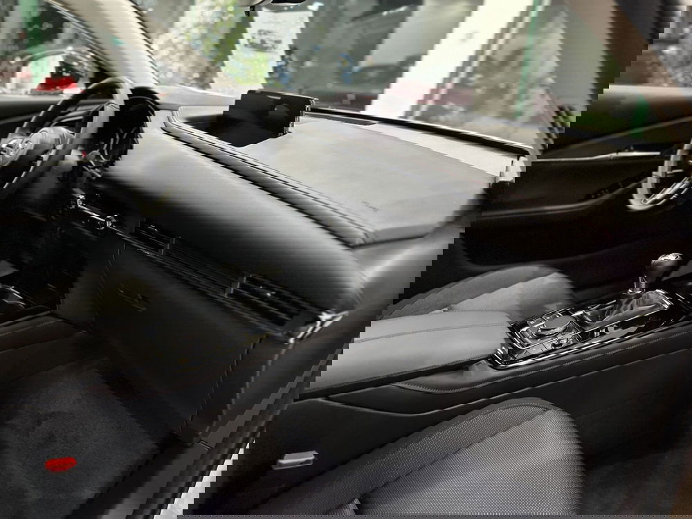 Mazda CX-30 nuova a Latina (20)