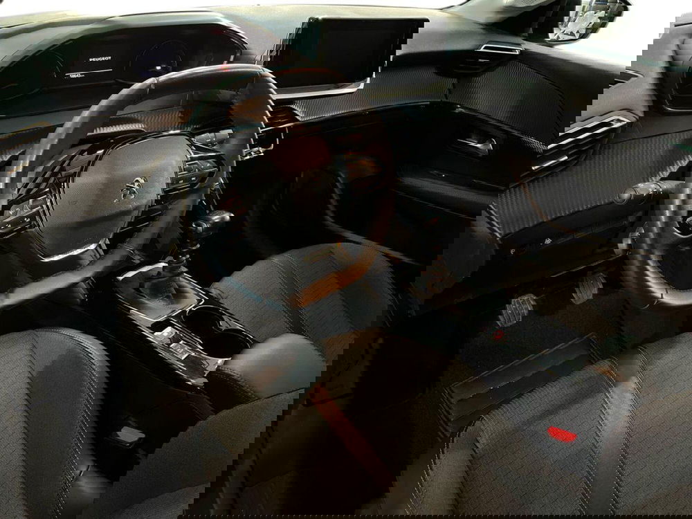 Peugeot 208 usata a Bari (10)