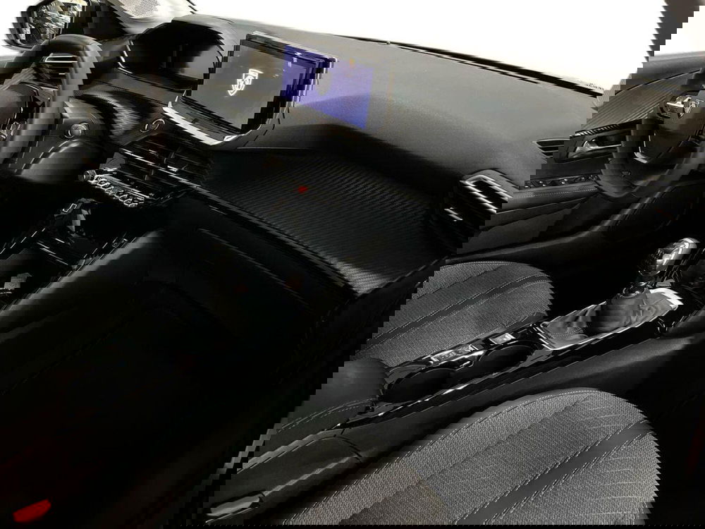 Peugeot 208 usata a Bari (9)