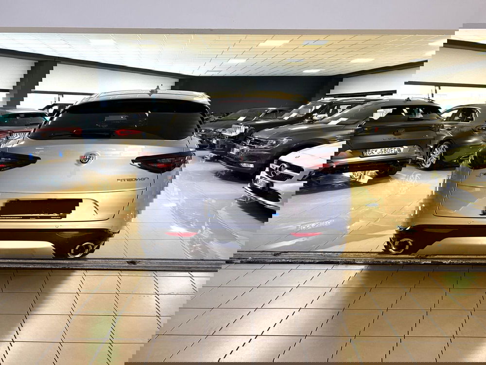 Alfa Romeo Stelvio usata a Ferrara (5)