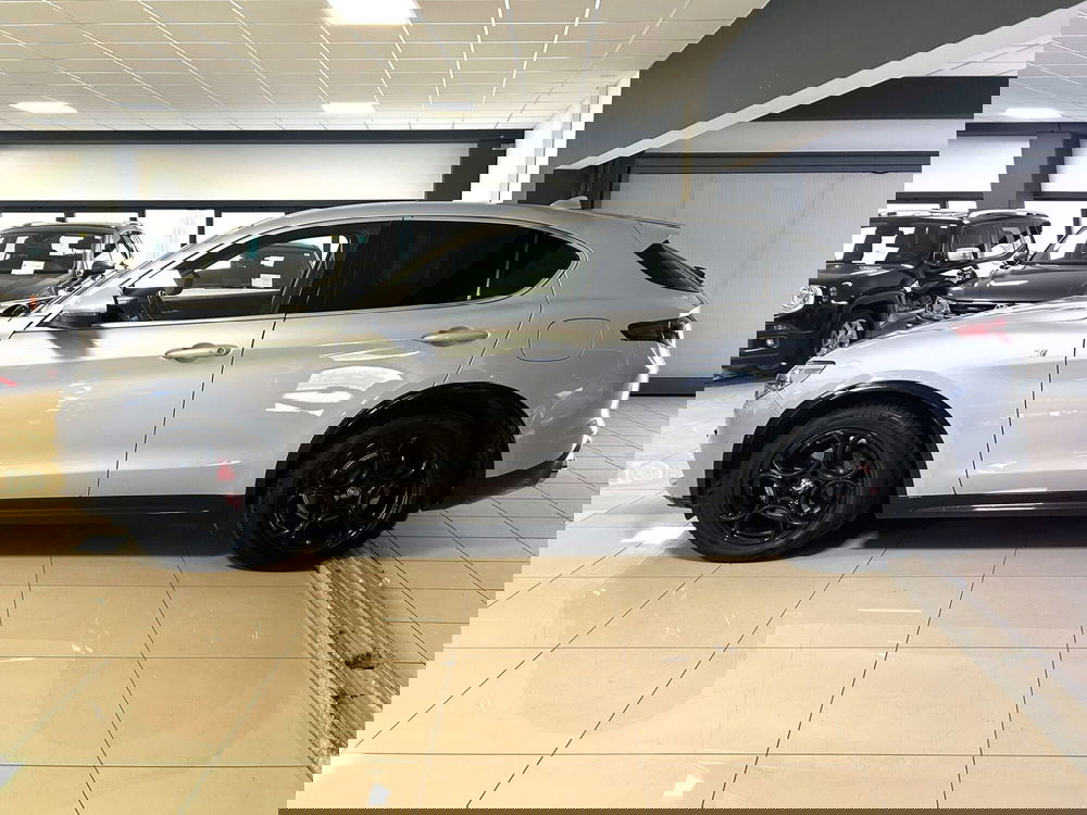 Alfa Romeo Stelvio usata a Ferrara (6)