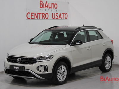 Volkswagen T-Roc 2.0 tdi Life 115cv del 2023 usata a Sesto Fiorentino