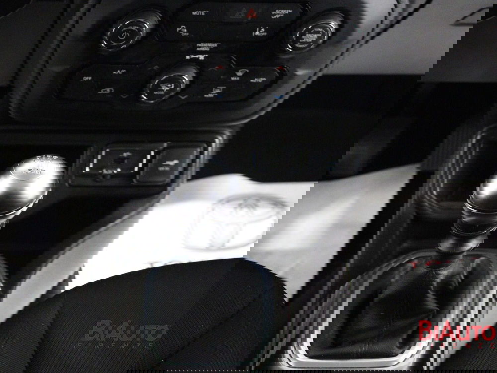 Jeep Renegade usata a Firenze (15)