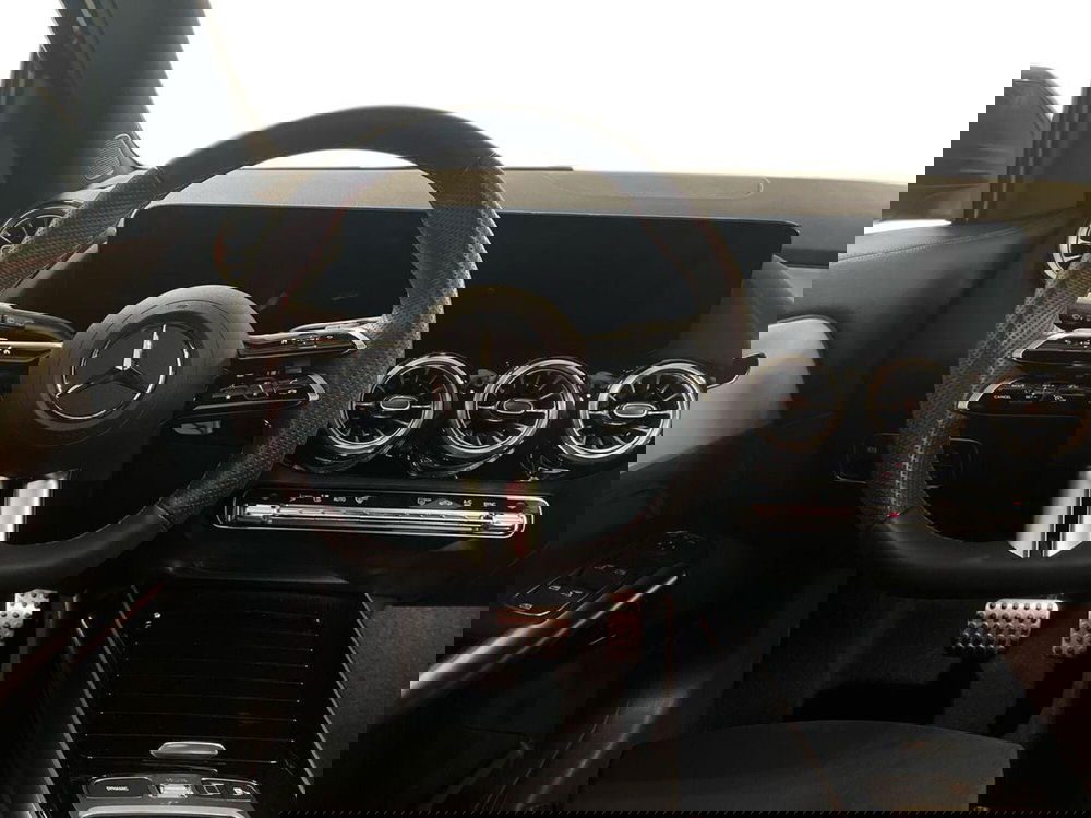 Mercedes-Benz GLA SUV usata a Milano (11)