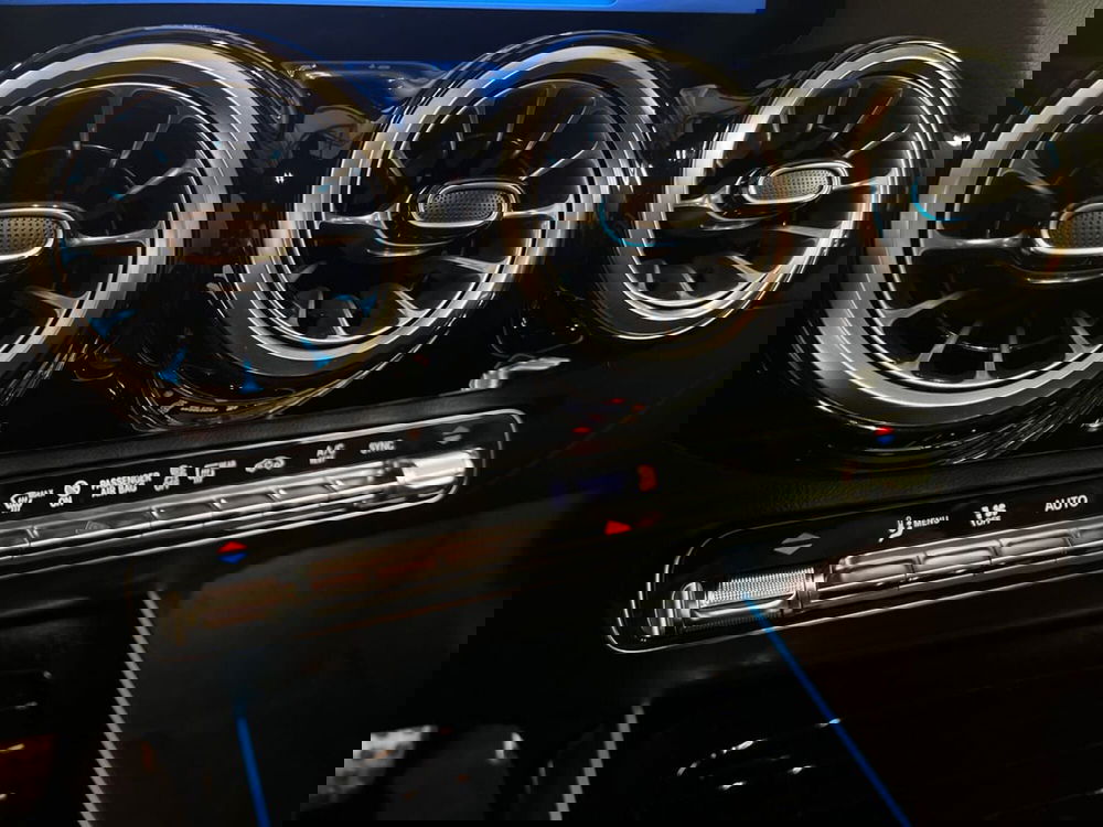 Mercedes-Benz GLA SUV usata a Milano (14)