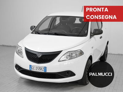 Lancia Ypsilon 1.0 FireFly 5 porte S&amp;S Hybrid Ecochic Silver del 2020 usata a Prato
