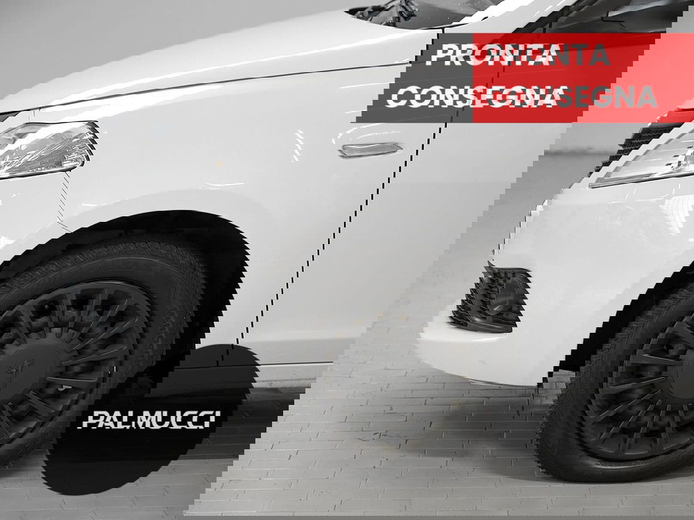 Lancia Ypsilon usata a Prato (12)