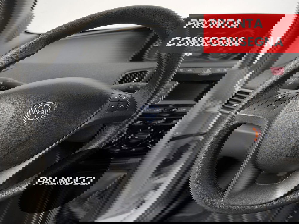 Lancia Ypsilon usata a Prato (17)
